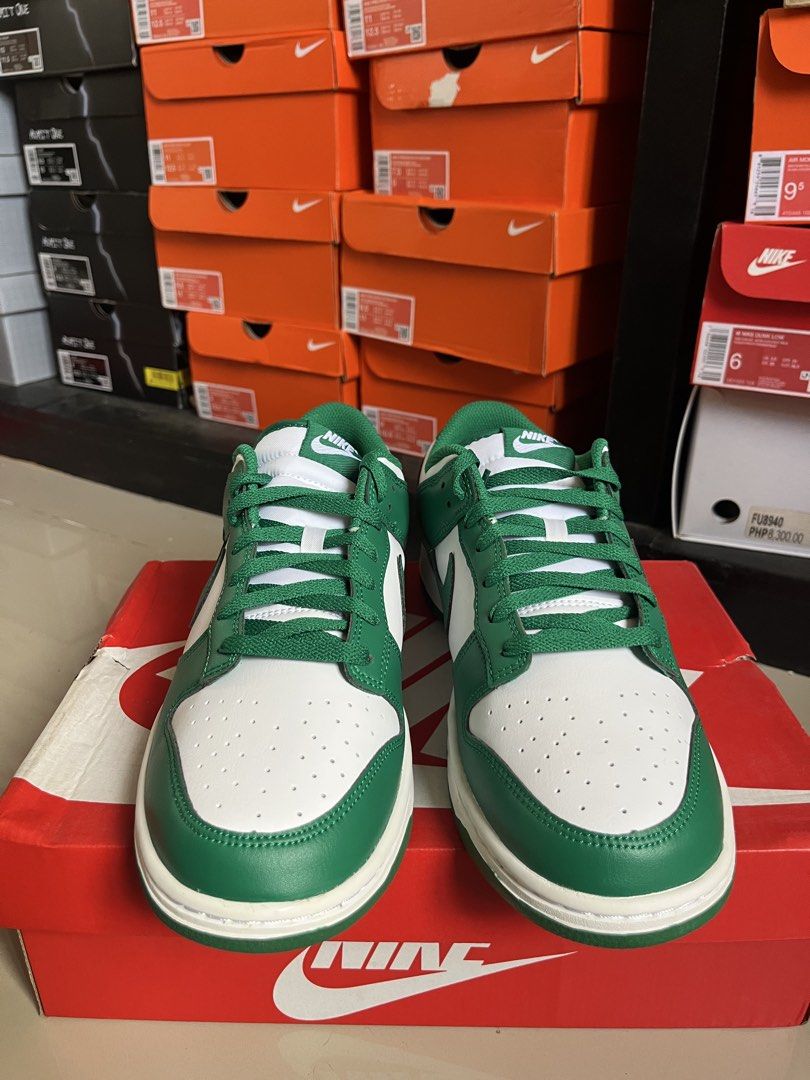 Nike Dunk Low Malchite (Category: Sneakers) located in Makati City. Submitted by threadsfordays (Listing ID 1449809475, Image 3). Description: Authentic Bnew Sz 11 ₱3300 Mandaluyong area.