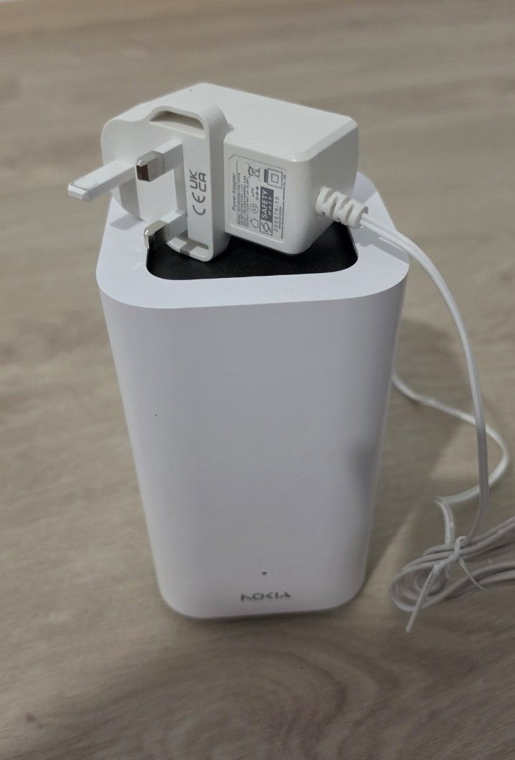 Nokia WiFi Power Adapter and Unit