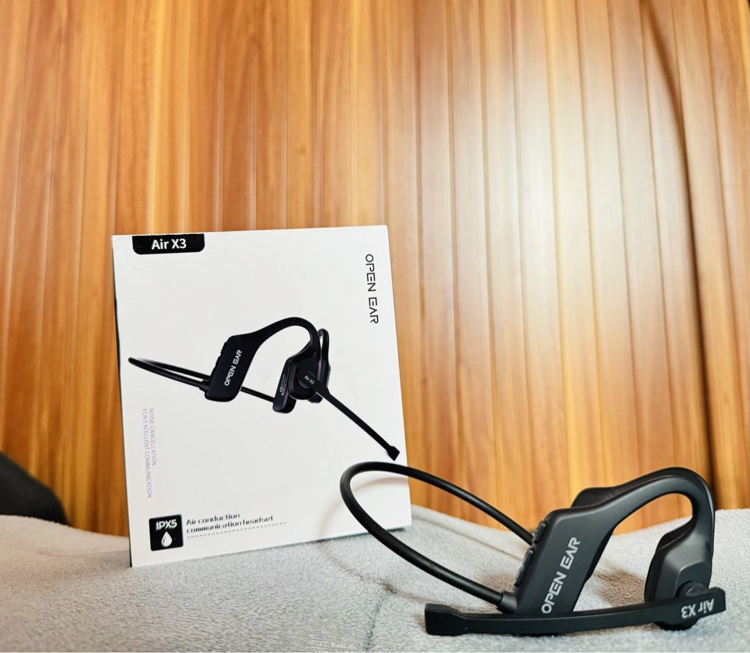 Open ear Headset X3 Air with noise cancellation (Category: Headphones & Headsets) located in Tarlac. Submitted by iamleeyam (Listing ID 1449757475, Image 3). Description: X3 Air Open-Ear - With box and complete package - Used once for testing only - Light-weight - With mic and noise cancellation - Good for online meet, calls, music RFS: Declutter and meron na ako other open-ear Important: Buyer shoulders the delivery cost. Payment first policy.. 