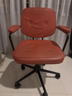 (Category: ) located in . Submitted by borntothrift (Listing ID 1449892710, Image 1). Description: .