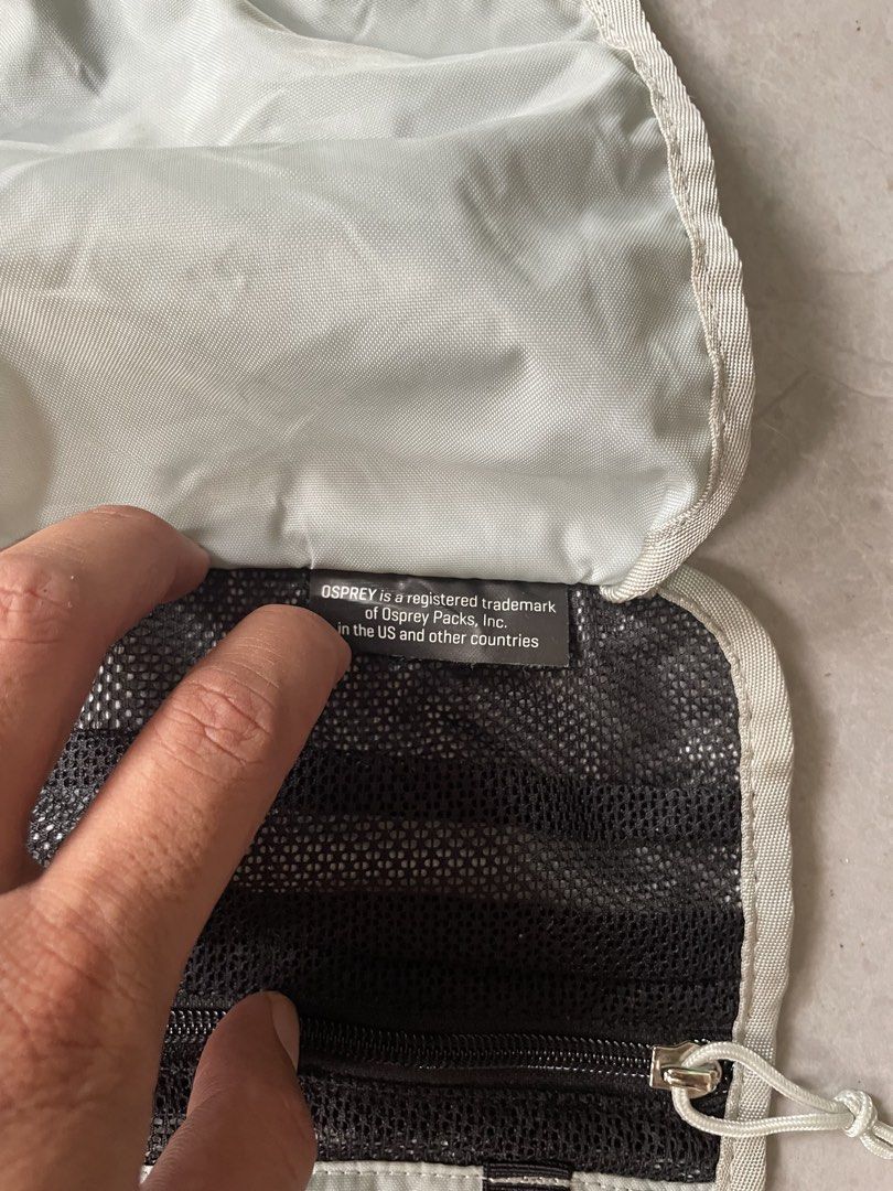 osprey raptor tool roll pouch (Category: Belt bags, Clutches and Pouches) located in Bayawan. Submitted by rustythirdyy (Listing ID 1449911631, Image 3). Description: .