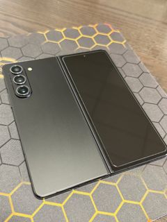 （分類：）位於 。 由 initial_june 提交（商品編號 1449816677，圖片 1）。簡介： 。