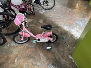 (Category: ) located in . Submitted by Mo443 (Listing ID 1449789576, Image 1). Description: .