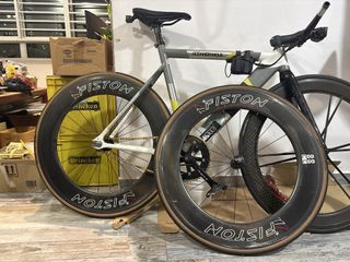 (Category: ) located in . Submitted by penguinbikes (Listing ID 1449912982, Image 1). Description: .