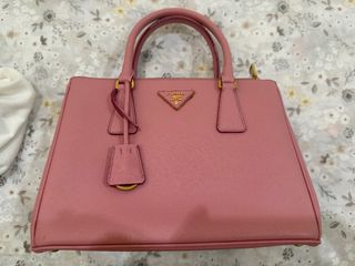 (Category: ) located in . Submitted by haypreloved (Listing ID 1449837518, Image 1). Description: .