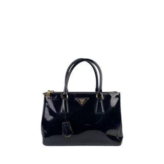 (Category: ) located in . Submitted by iconluxe (Listing ID 1449767070, Image 1). Description: .