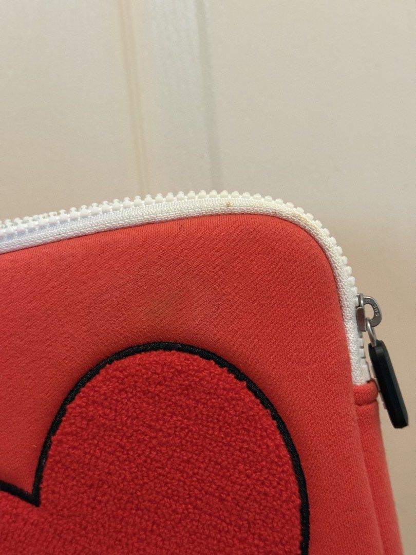 Preloved BT21 ‘Bite’ Bouclé tablet case (Tata) (Category: Laptop Bags & Sleeves) located in Quezon City. Submitted by cai.tam (Listing ID 1449898130, Image 2). Description: - Price on orange app: 1,500-1,900. I don’t think they sell this on the official sites/stores anymore. - Fits iPad 10.2” even with case. Still perfectly functional, no damage to foam lining - Flaws: Has minor stains due to age - RFS: Downsizing.