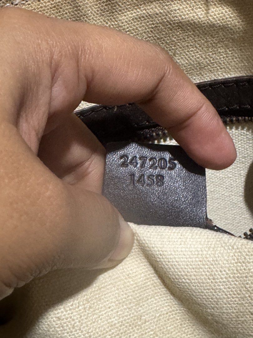 Preloved Gucci bando 30 (Category: Luxury Bags & Wallets) located in Manila. Submitted by nylan1227 (Listing ID 1449853842, Image 3). Description: in excellent condition, just no sling but i can provide.