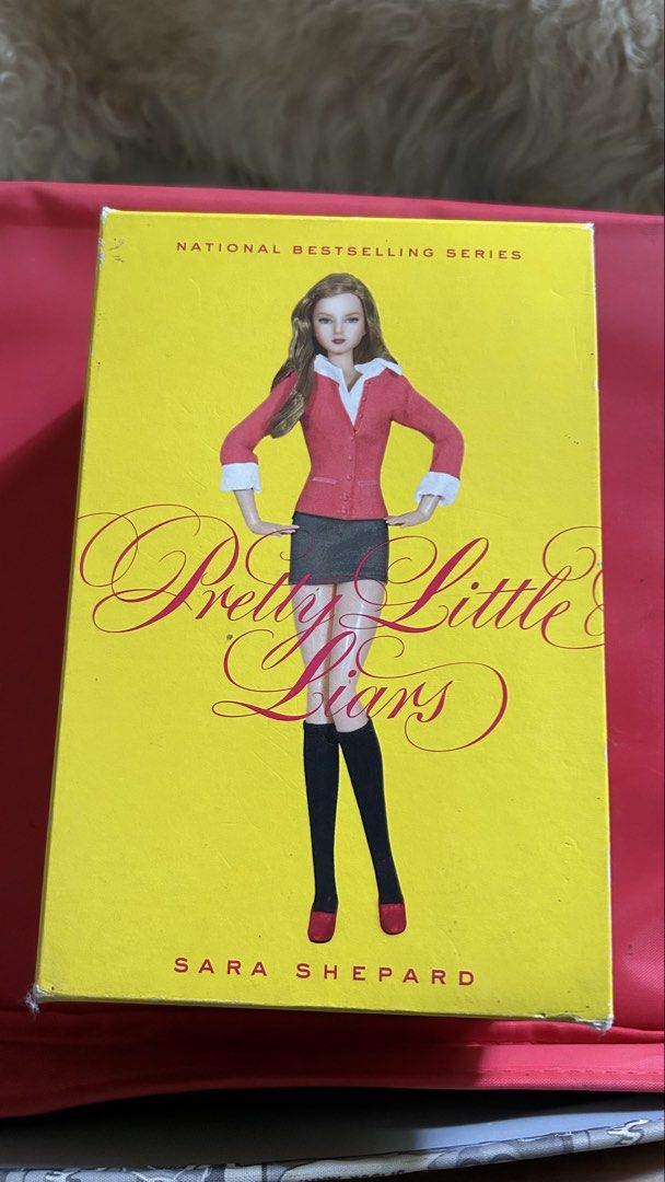 PRETTY LITTLE LIARS (PLL) special box set (Category: Storybooks) located in Malabon City. Submitted by giangregorio (Listing ID 1449786080, Image 1). Description: Bought fr Power Books Megamall yrs ago and was never used since. .