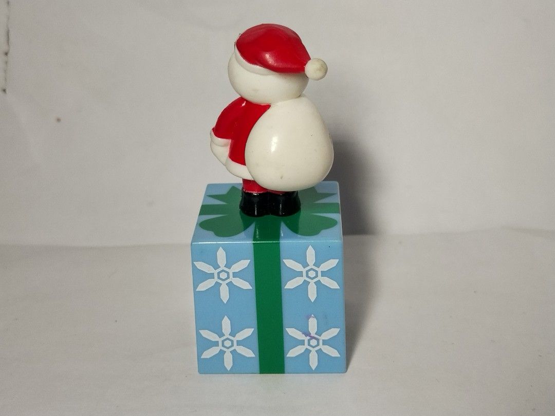 Pringles Collectible Magnetic Figure - Mr. P Santa Ver. (Category: Toys & Games) located in Kuala Lumpur. Submitted by awangeraklaju (Listing ID 1449878534, Image 3). Description: - Adorable Pringles Magnetic Santa Claus figure - Stands on a light blue gift box - Gift box features a green ribbon and white snowflake pattern - Pringles Santa is carrying a white sack - Adds a fun touch to your Christmas setup or collection Original from Pringles. Us