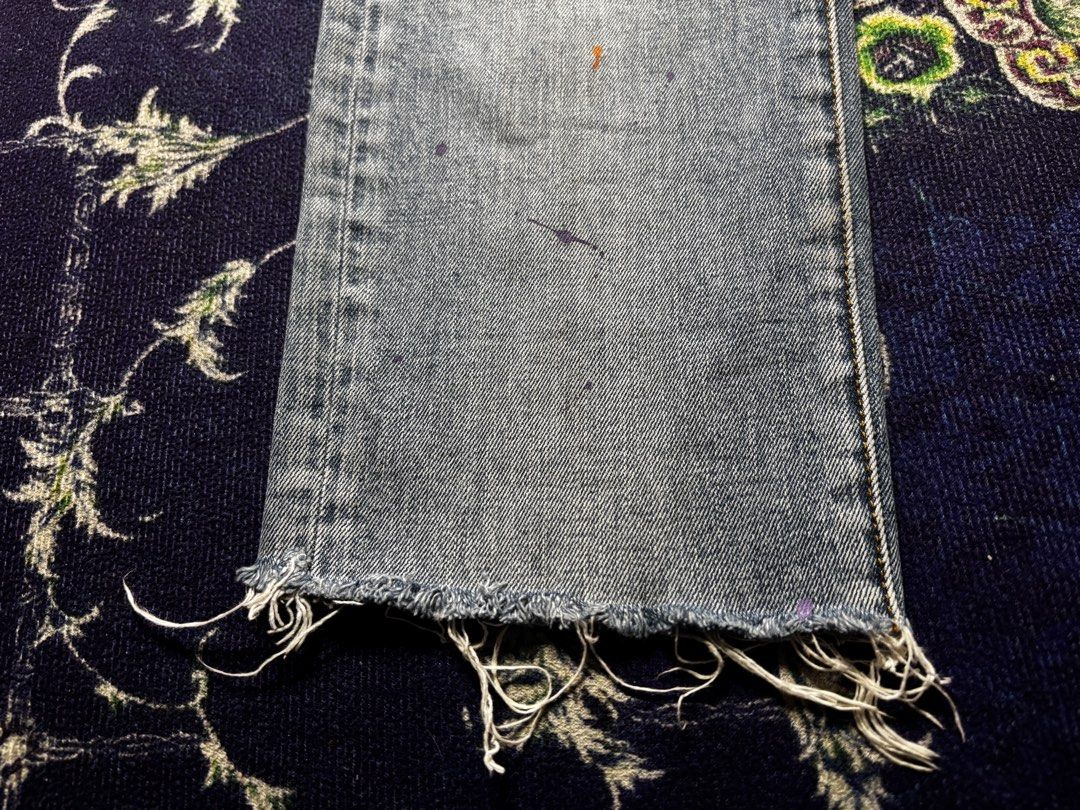 PRPS Distressed Denim Jeans (Category: Jeans) located in Valenzuela. Submitted by telagram (Listing ID 1449921157, Image 2). Description: .