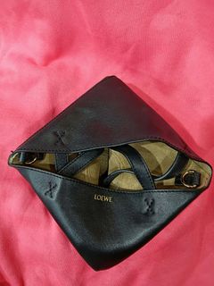 (Category: ) located in . Submitted by 2ndanythingbrandedbymay (Listing ID 1449920794, Image 1). Description: .