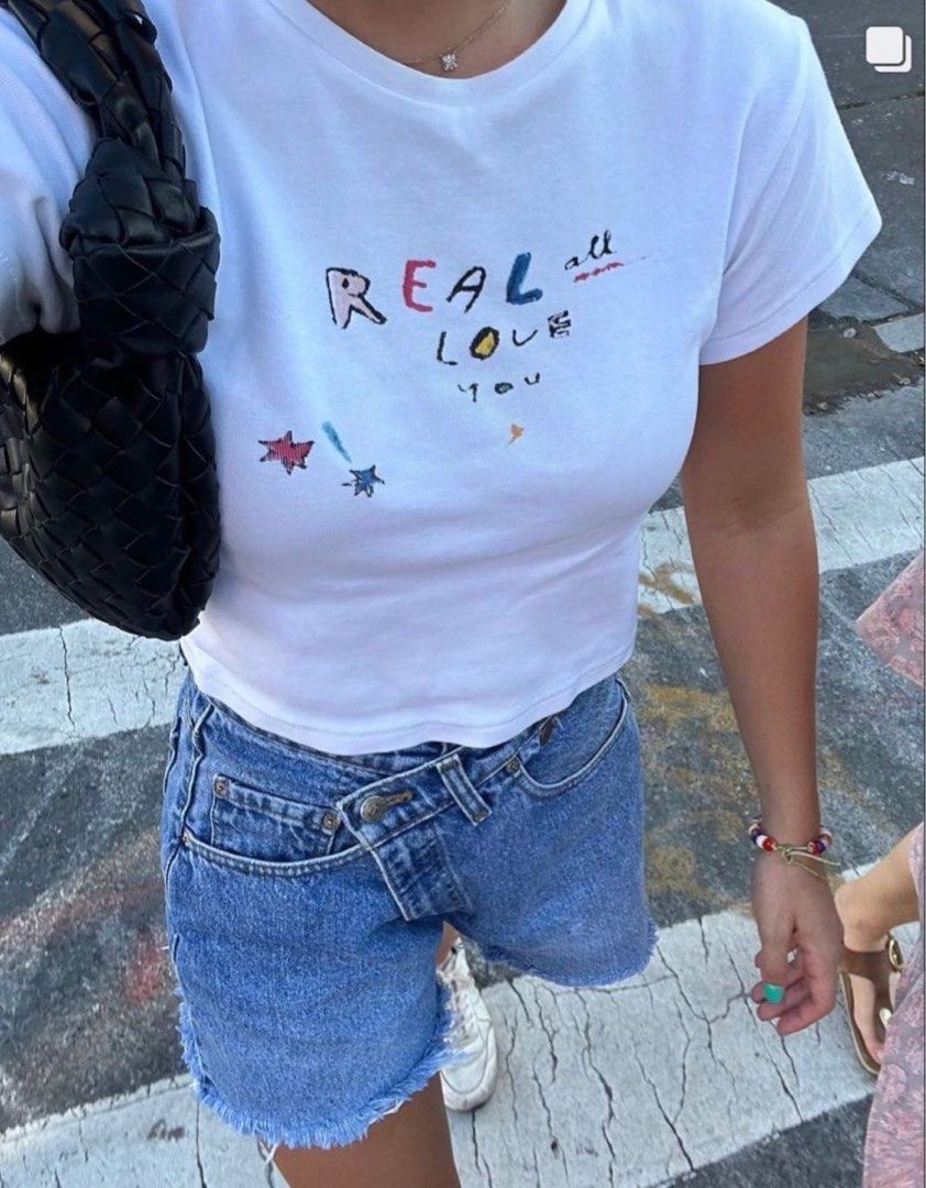 Realisation Par white baby tee (Category: Shirts) located in Tuguegarao City. Submitted by declutterf (Listing ID 1449881491, Image 1). Description: Pls i just wanna get rid of it already, i need funds and closet space 😢 send your offers! :) Very pretty realisation par baby tee Size XS but fits XS-M Guaranteed authentic Willing to swap with exotica erotica shirt :) .