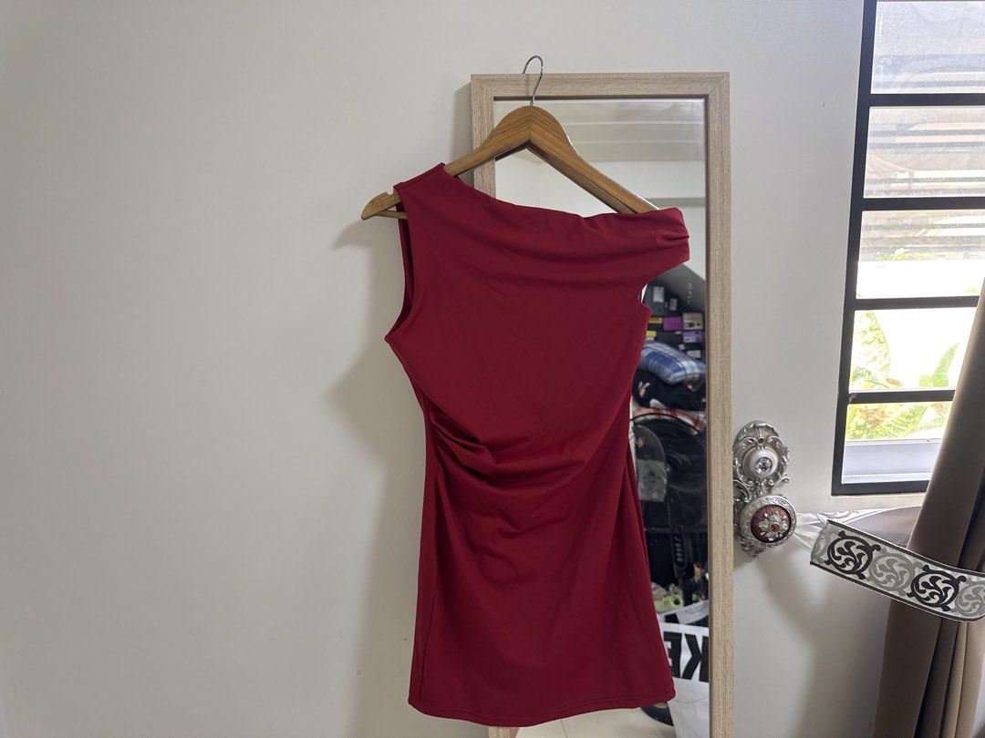 Red Off-Shoulder Ruched Bodycon Mini Dress (Bundle) (Category: Dresses) located in San Fernando. Submitted by khdzn (Listing ID 1449896363, Image 3). Description: • hugs ur figure really well • elastic fabric and flattering cut • bundle • dark red dress was worn once • light dress: never worn.
