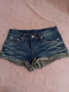(Category: ) located in . Submitted by pinkcouturrre (Listing ID 1449907995, Image 1). Description: .