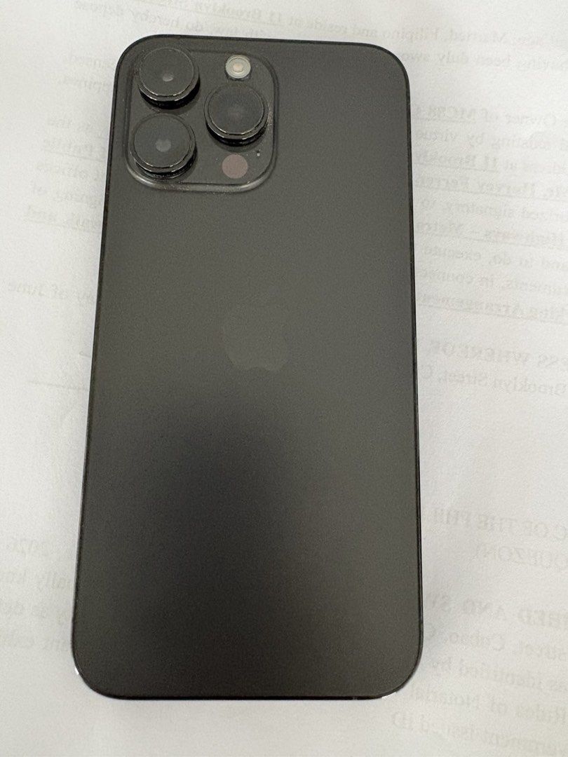 Sale/swap (Category: iPhone 14 Series) located in Manila. Submitted by harfer0508 (Listing ID 1449838963, Image 3). Description: iPhone 14pro max 256 gb F.u all working Face ID truetone working 78bh org battery Issue: replace lcd.