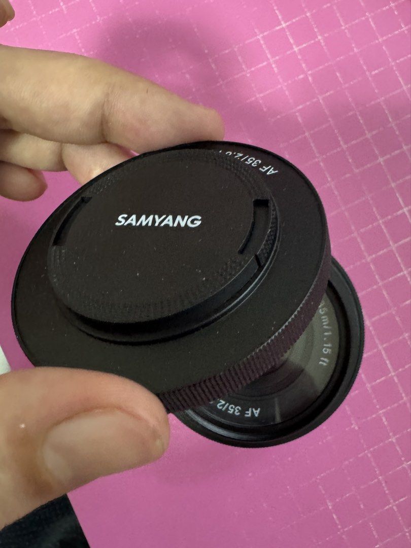 Samyang AF 35mm f/2.8 FE (Sony E-Mount) (Category: Lens & Kits) located in Muntinlupa City. Submitted by readthedetails (Listing ID 1449805579, Image 2). Description: Samyang AF 35mm f/2.8 FE (Sony E-Mount) Very Good / Well-maintained. Tried it onced. An ultra-lightweight and compact “pancake” prime lens, perfect for daily street photography, travel, and everyday shooting. Designed for full-frame Sony E-mount cameras (also works great on APS-C bo