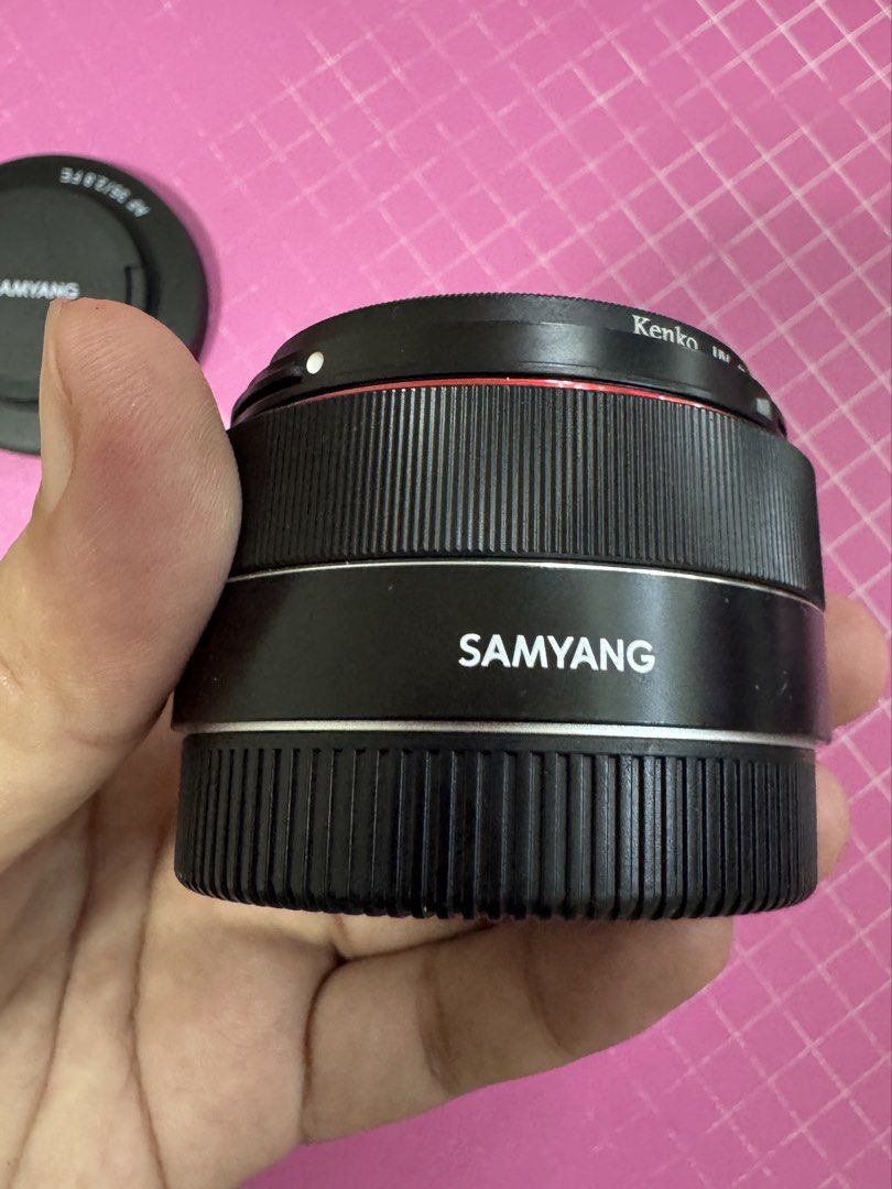 Samyang AF 35mm f/2.8 FE (Sony E-Mount) (Category: Lens & Kits) located in Muntinlupa City. Submitted by readthedetails (Listing ID 1449805579, Image 3). Description: Samyang AF 35mm f/2.8 FE (Sony E-Mount) Very Good / Well-maintained. Tried it onced. An ultra-lightweight and compact “pancake” prime lens, perfect for daily street photography, travel, and everyday shooting. Designed for full-frame Sony E-mount cameras (also works great on APS-C bo