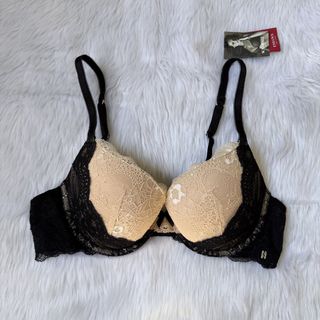 (Category: ) located in . Submitted by k_mby (Listing ID 1449836382, Image 1). Description: .