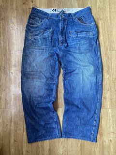 (Category: ) located in . Submitted by wardrobe_ubec (Listing ID 1449862695, Image 1). Description: .