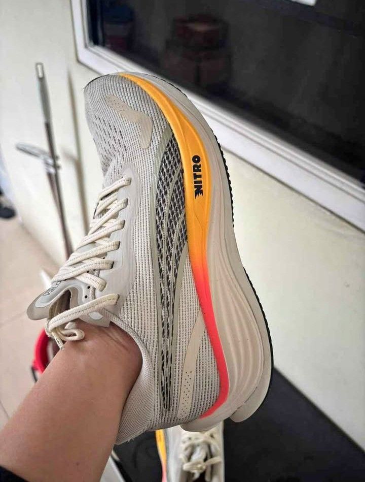 Sepatu Lari (Running Shoes) Women Puma Velocity Nitro 3 Vapor - Warna Abu-abu, Ukuran 38, Used 85% (Kategori: Sepatu Wanita) berada di Jakarta Pusat. Dikirim oleh brb_shop (ID iklan 1449839140, Gambar 1). Deskripsi: Sepatu Lari (Running Shoes) Women Puma Velocity Nitro 3 Vapor - Warna Abu-abu, Ukuran 38, Used 80% boleh dinego harganya.