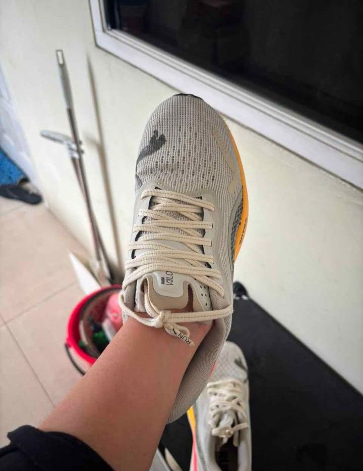 Sepatu Lari (Running Shoes) Women Puma Velocity Nitro 3 Vapor - Warna Abu-abu, Ukuran 38, Used 85% (Kategori: Sepatu Wanita) berada di Jakarta Pusat. Dikirim oleh brb_shop (ID iklan 1449839140, Gambar 2). Deskripsi: Sepatu Lari (Running Shoes) Women Puma Velocity Nitro 3 Vapor - Warna Abu-abu, Ukuran 38, Used 80% boleh dinego harganya.