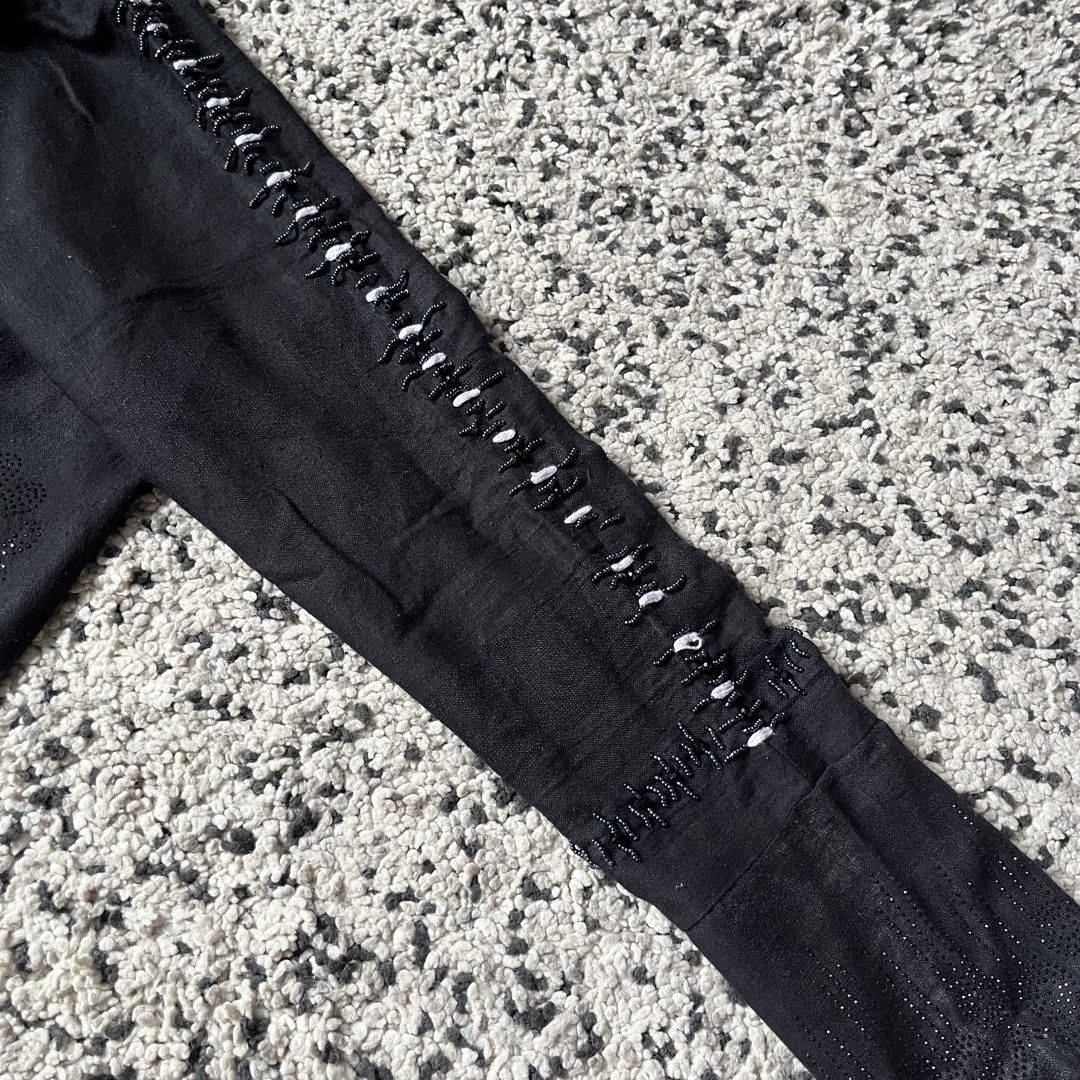 Abaya set (Category: Kaftans & Jubahs) located in Kuala Lumpur. Submitted by qiiiiie (Listing ID 1449867366, Image 3). Description: .