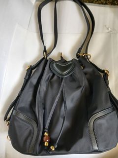 由 thriftsellin (刊登 ID 1449905145，圖片 1) 提交，位於 的 (類別：)，說明：。