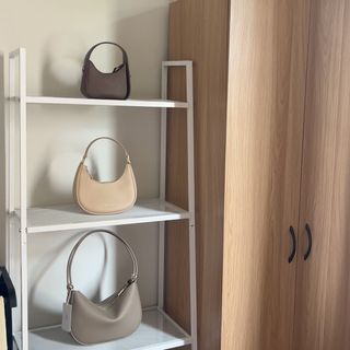 (Category: ) located in . Submitted by aliahazira (Listing ID 1449874828, Image 1). Description: .