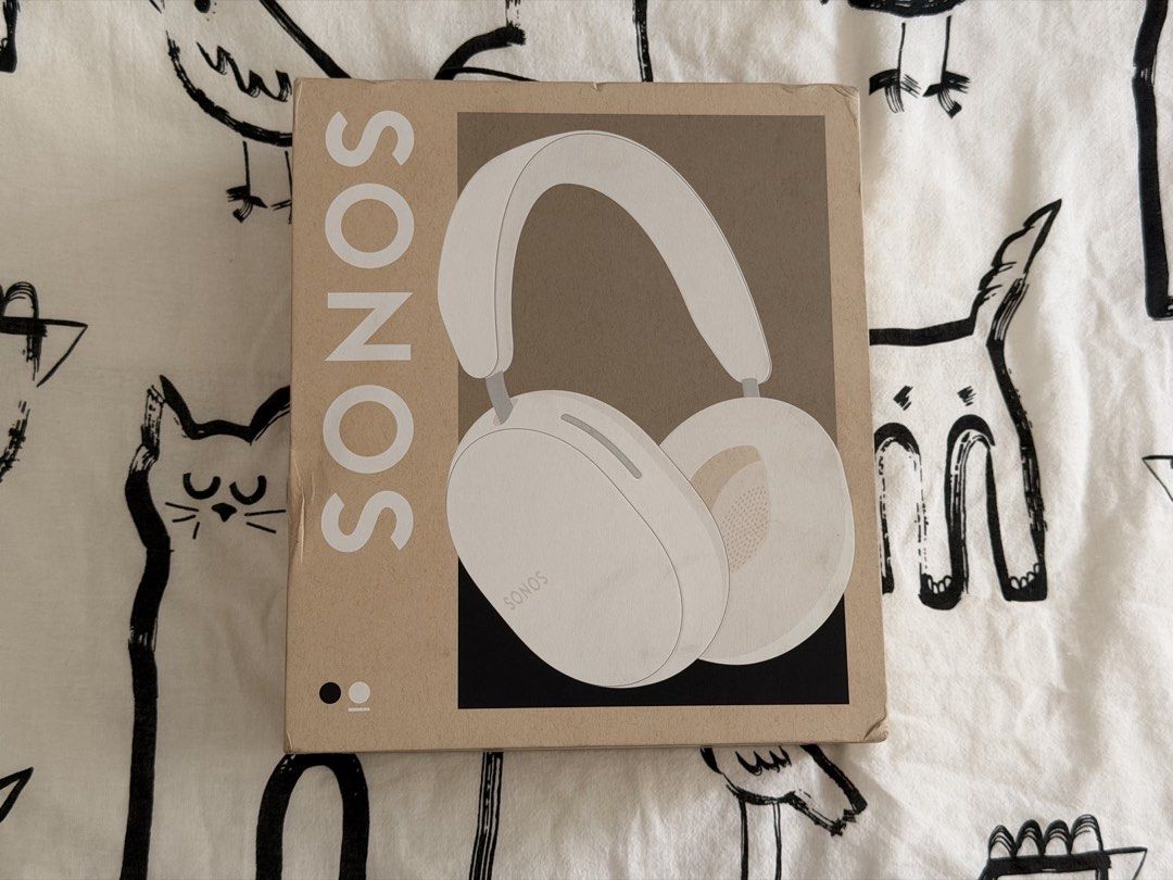 Sonos Ace Wireless Headphones (Category: Headphones & Headsets) located in Manila. Submitted by blitz89 (Listing ID 1449806567, Image 1). Description: For sale: Sonos Ace Wireless Headphones Brand: Sonos Model: Sonos Ace Color: White Condition: 9.5/10 (good as new) Connection: Bluetooth Compatibility: Apple iOS, Android Inclusions: complete (box, headphones, carrying case, charging cable) RFS: decluttering Price: FIXED PM if interested 😊.