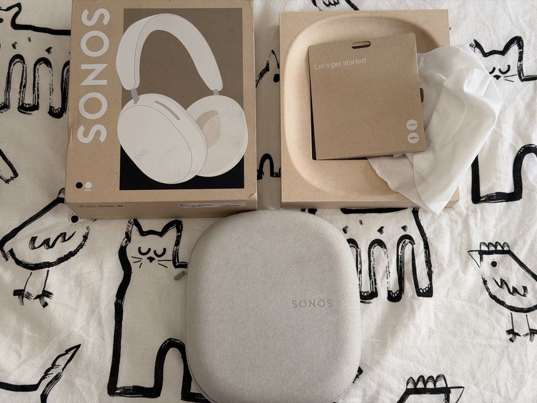 Sonos Ace Wireless Headphones (Category: Headphones & Headsets) located in Manila. Submitted by blitz89 (Listing ID 1449806567, Image 2). Description: For sale: Sonos Ace Wireless Headphones Brand: Sonos Model: Sonos Ace Color: White Condition: 9.5/10 (good as new) Connection: Bluetooth Compatibility: Apple iOS, Android Inclusions: complete (box, headphones, carrying case, charging cable) RFS: decluttering Price: FIXED PM if interested 😊.