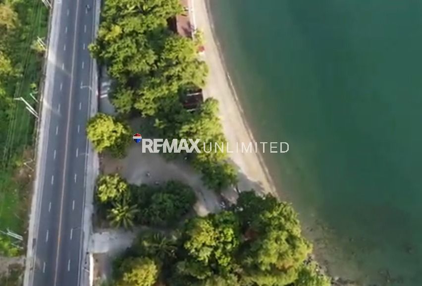 Subic Beach Resort (Category: Lot) located in Makati City. Submitted by REMAXUNLIMITEDPH (Listing ID 1449752028, Image 2). Description: Beach Resort for Sale – Subic Property Details Property Type: Beach Resort Location: Subic Lot Area: Approximately 320,834 sqm (32.08 hectares) Property Highlights Ideal for resort operations, hospitality developments, eco-tourism projects, wellness retreats, or mixed-use leisure destinations. A rare investment o