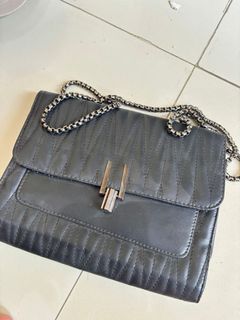 (Kategori: ) berada di . Dikirim oleh byjira_prelovedd (ID iklan 1449768739, Gambar 1). Deskripsi: .