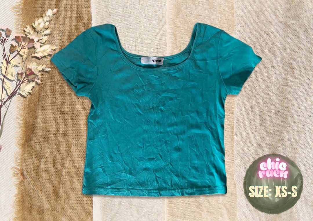 Teal Square Neck Crop Top (Category: Shirts) located in Nabua. Submitted by chic-rack (Listing ID 1449889873, Image 1). Description: - Cute teal crop top - Square neckline - Short sleeves - Stretchy material - Fits XS to S - Great for casual wear or layering - Price+SF.