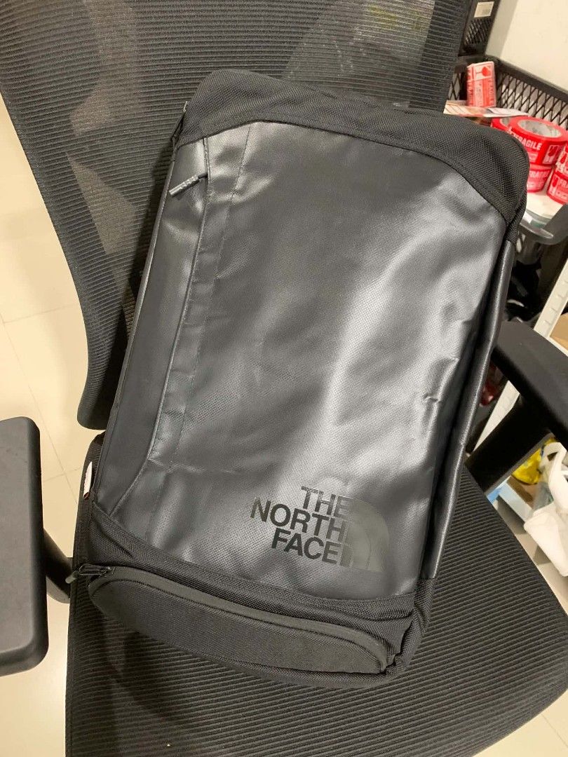 The North Face Refractor Duffel Pack (Category: Backpacks) located in Vigan. Submitted by wiggy_10 (Listing ID 1449763040, Image 1). Description: - Brand: The North Face - Color: Black - Versatile: Can be used as a backpack or duffel bag - Features: Multiple compartments for organization - Comfort: Padded straps for comfortable carrying - Ideal for: Travel, daily commute, or school - Condition: Clean and ready for a new owner.