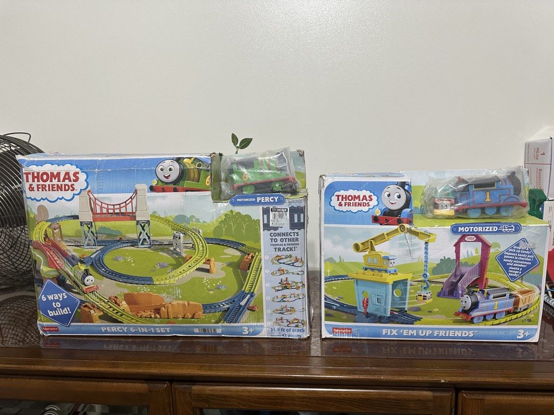 Thomas & Friends Motorized Percy 6-in-1 Train Set, Hobbies & Toys, Toys