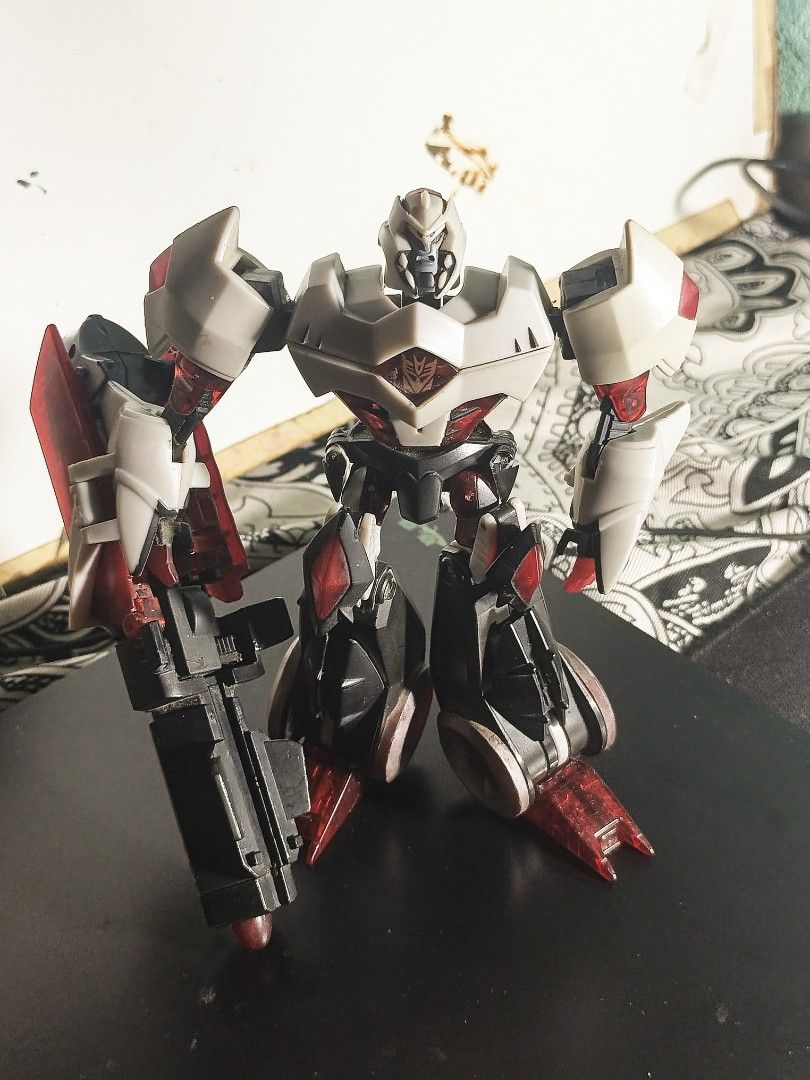 TRANSFORMER: The Animated MEGATRON Cebertron Voyager Class (Category: Action & Battle Toys) located in Quezon City. Submitted by decendante26 (Listing ID 1449808351, Image 1). Description: Transformers Animated MEGATRON Cybertron Voyager Class -2 in 1 action figure - Canon accessory (that works and can be a blade) -Cybertronian Form .