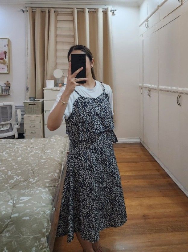 Tshirt Korean Dress (Category: Dresses) located in Cagayan de Oro. Submitted by declutter97 (Listing ID 1449823325, Image 2). Description: Tshirt dress 💜 Small on tag, fits up to Medium Php300 Model's height: 5'1 Model's size: Small.