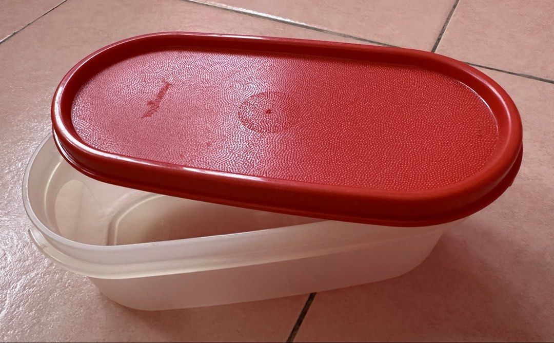 Tupperware Oval Food Containers Set Red Lids