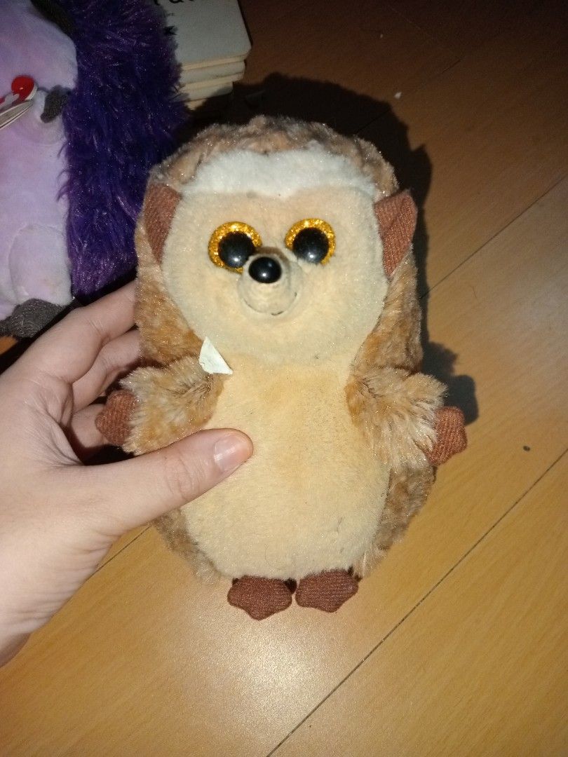 TY Beanie Hedgehog Set (Category: Plushies & Soft Toys) located in Rizal. Submitted by imanegg08 (Listing ID 1449833093, Image 3). Description: ♥️All items are as is, Please manage your expectations ♥️Pre-loved from US and Japan (handpicked by seller) ♥️Actual photo posted ♥️Please refer to tape measure and hand pic for size ♥️Feel free to PM seller 💵 MOP: Gcash nd Gotyme only 📦 MOD: Lalamove, JnT and LBC 📍Taytay,Rizal ❌No to joy reservers and