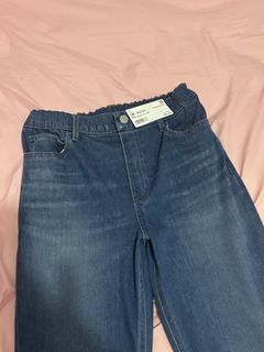 (Category: ) located in . Submitted by aericartt (Listing ID 1449923765, Image 1). Description: .