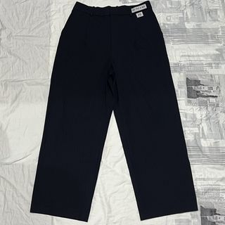(Category: ) located in . Submitted by b5closet (Listing ID 1449852630, Image 1). Description: .