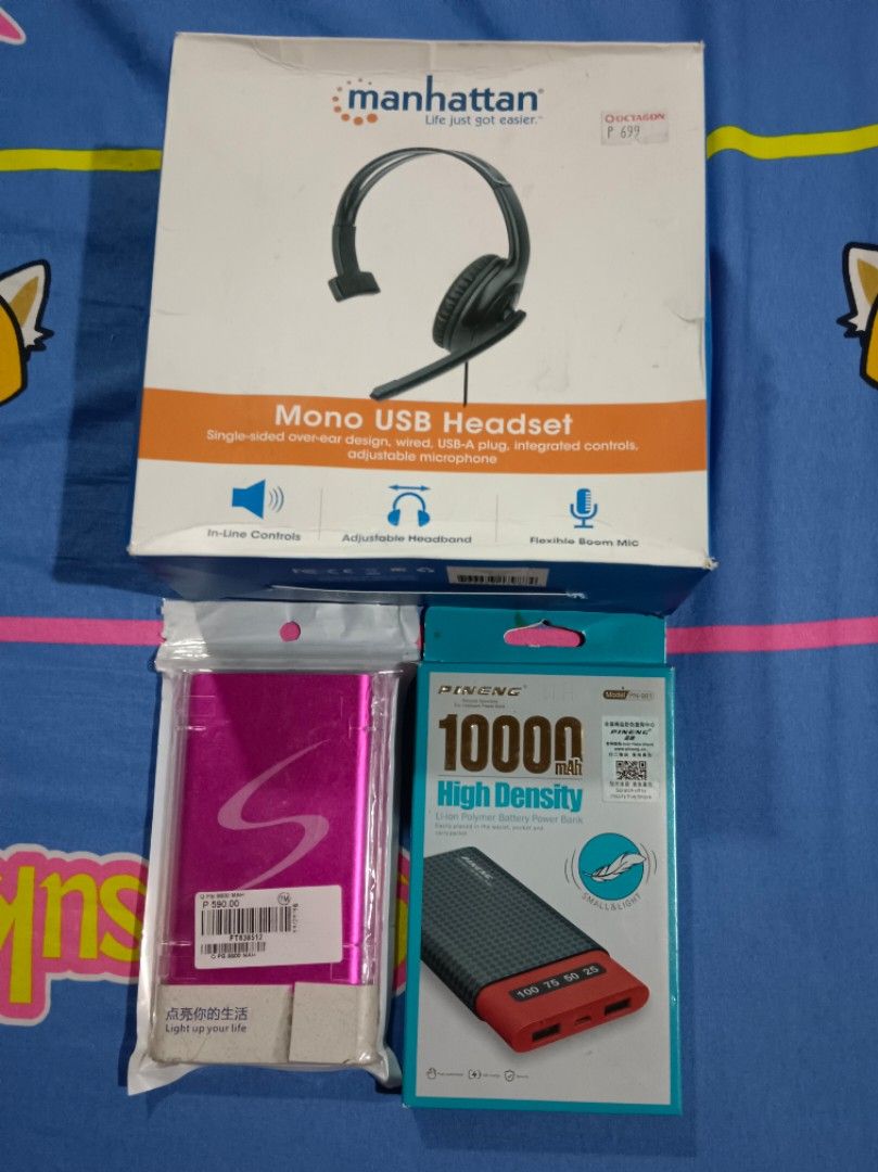 UNUSED MONO HEADSET & 2 POWERBANKS + FREEBIES (Category: Batteries & Power Banks) located in Bulacan. Submitted by rasel.10 (Listing ID 1449890185, Image 1). Description: like new tested po + sure may freebie pag binili MONO HEADSET for call center or such use in office. 2 powerbanks, android USB cable pm sa offer.