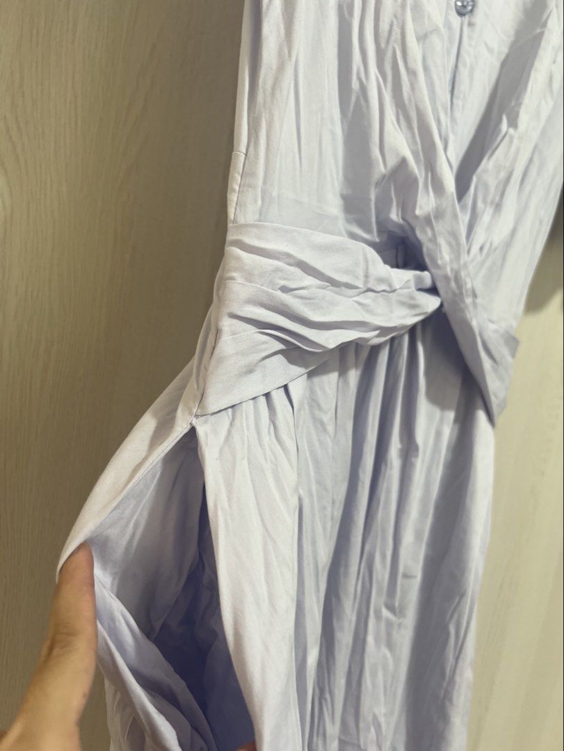 Vero Moda Pale blue maxi dress with side pockets (Category: Dresses) located in Pasig City. Submitted by YouNeed2BuyDis (Listing ID 1449833973, Image 3). Description: Fits s to m Payment methods: GCash, BPI Delivery Options (shouldered by buyer): Lalamove or Grab or J&T ***Order booking/Deliveries will be done during weekends only*** In very good condition. Nice fabric Color is very flattering in person. PLEASE MANAGE YOUR EXECTATIONS. PRELOVED I