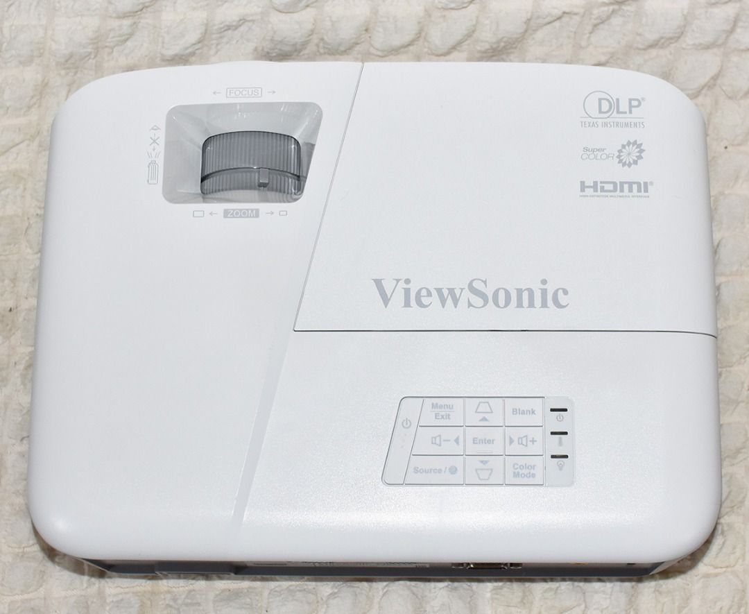 Viewsonic DLP Projector (PJB523X) (Category: Projectors) located in Pasig City. Submitted by danielkim74 (Listing ID 1449876949, Image 3). Description: Viewsonic DLP Projector 83 hours used No issue, Good working condition Brand new price : 34,000 - 35,000 pesos Selling price : 18,000 pesos <Specifications> *Model : PJB523X *Resolution: XGA (1024 x 768) native with a 4:3 aspect ratio *Brightness: 4,000 ANSI lumens *Lamp Life: Up to 15,000 hours *