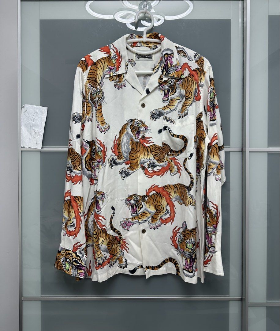 Wacko Maria Shirt （分類：T-shirt、恤衫、有領衫）位於 Hong Kong。 由 yipyyt 提交（商品編號 1449870835，圖片 1）。簡介： Wacko Maria Shirt 100% Rayon 柔軟 有光澤 透氣 日本製 只著過一次 Size : M $1480。