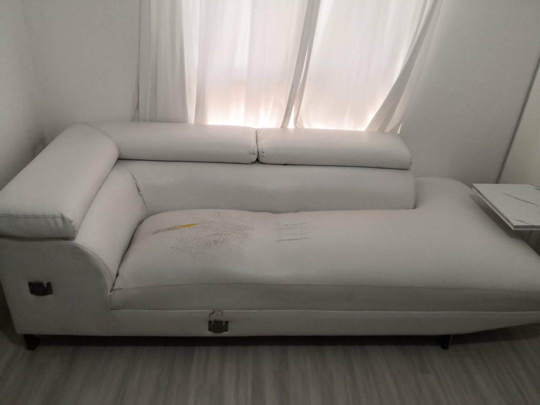 White Chaise Lounge Sofa with Faux Leather (Category: Sofas) located in Paranaque City. Submitted by innersmile (Listing ID 1449895597, Image 2). Description: - White chaise lounge sofa - Faux leather material - Still has plenty of life left - Ideal for living room or den - Sold as is Just needs upholster super lambot. Bought this at 25k Rfs decluttering .