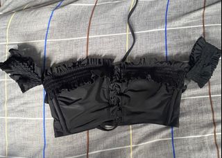 (Category: ) located in . Submitted by elmiras_closet (Listing ID 1449814464, Image 1). Description: .