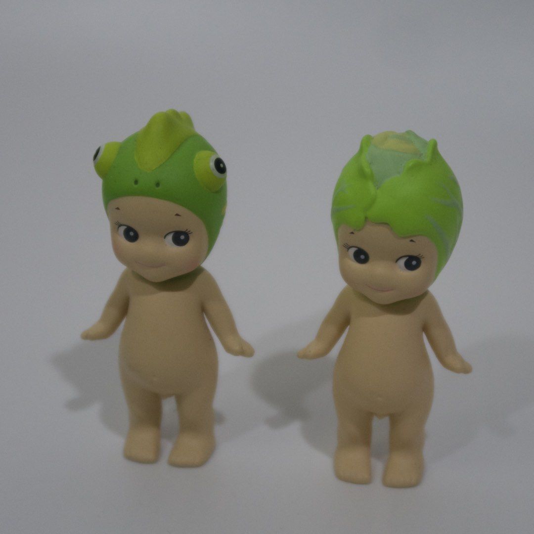 wts lfb tingi sonny angel (Category: Designer & Blind Box Toys) located in Taguig. Submitted by abbycaa (Listing ID 1449885654, Image 2). Description: good to mint condi no bnf available: flower gift - mint green [₱400] fruit series - pear [₱300] sweets series - cupcake [₱300] vegetable series - cabbage [SOLD] animal series ver. 2 - chameleon [₱300].