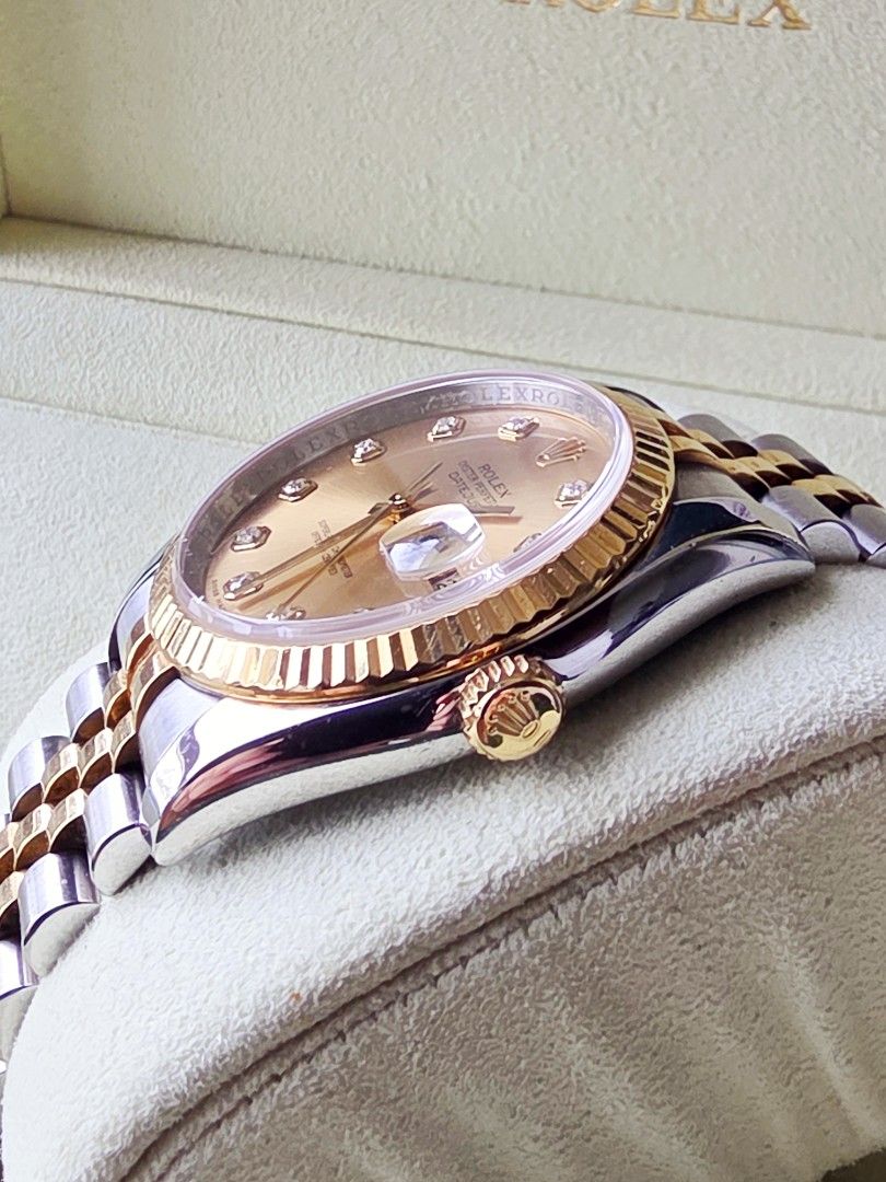 2008 Rolex Datejust 36 (116233) (Category: Luxury Watches) located in Makati City. Submitted by rvffy (Listing ID 1450070127, Image 2). Description: Rolex Datejust 36 PRICE: Php598,000 Year: 2008 Size: 36mm Model Number: 116233 Bezel: Yellow Gold Links: 22 Rolex Guarantee Card/Certificate: Yes Rolex Box: Yes Checked by: Your Time Centee (w/ receipt) PM for inquiries. 📍 One Ayala, 1 Ayala Ave cor. Edsa, Makati City #116231 #116233 #126231 #126233